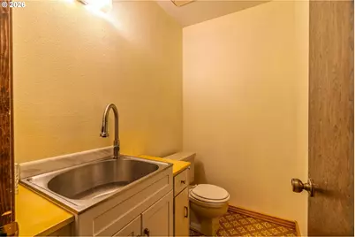 18130 Trevor Ct, Gladstone, OR 97027 - Photo 31