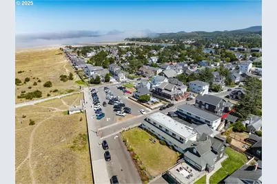 1022 N Prom Tradewinds #208, Seaside, OR 97138 - Photo 25