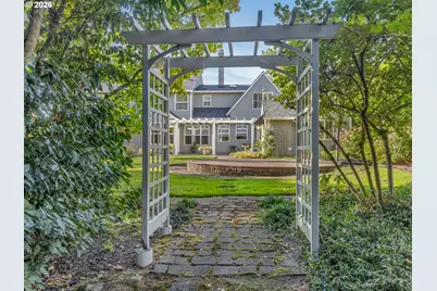 12862 NW Creekview Dr, Portland, OR 97229 - Photo 41