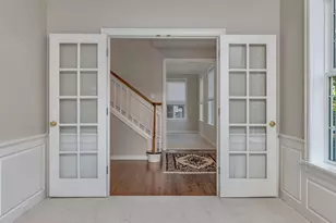 12862 NW Creekview Dr, Portland, OR 97229 - Photo 3