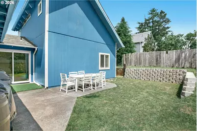 1038 NE Fogarty St, Newport, OR 97365 - Photo 25