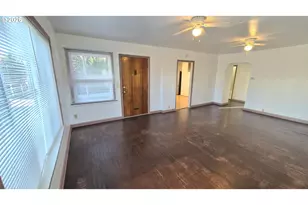 8816 SE Lafayette St, Portland, OR 97266 - Photo 3