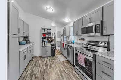 777 College Park Dr SW #21, Albany, OR 97322 - Photo 17