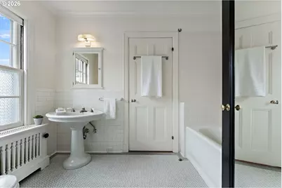3707 SW 52nd Pl #7, Portland, OR 97221 - Photo 25