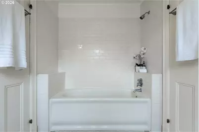 3707 SW 52nd Pl #7, Portland, OR 97221 - Photo 27