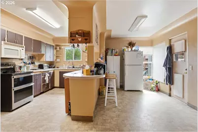 607 E Ellendale Ave, Dallas, OR 97338 - Photo 9