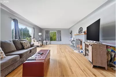 607 E Ellendale Ave, Dallas, OR 97338 - Photo 5