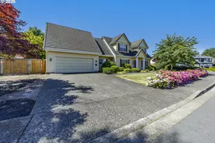3394 Hampton Way, Eugene, OR 97401 - Photo 3