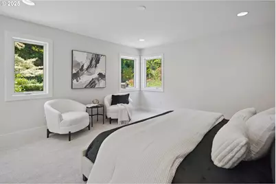 12643 S Iron Mountain Blvd, Portland, OR 97219 - Photo 21