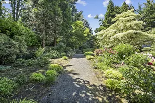 12643 S Iron Mountain Blvd, Portland, OR 97219 - Photo 47
