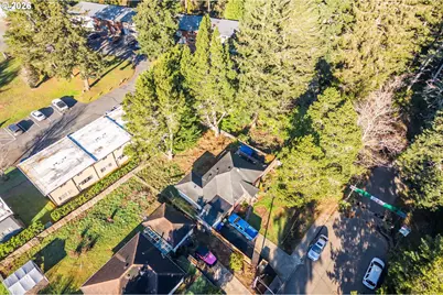 426 Ackerman Ave, Coos Bay, OR 97420 - Photo 31