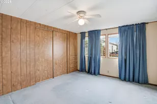 205 W Heintz St, Molalla, OR 97038 - Photo 17