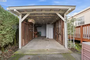 205 W Heintz St, Molalla, OR 97038 - Photo 19