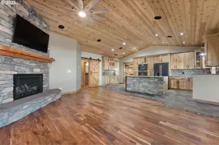 818 E Sierra Vista Dr, Newberg, OR 97132 - Photo 9