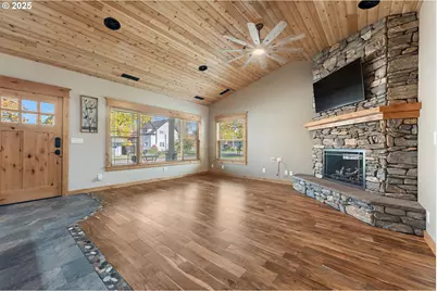 818 E Sierra Vista Dr, Newberg, OR 97132 - Photo 5