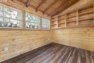 818 E Sierra Vista Dr, Newberg, OR 97132 - Photo 41