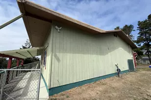 715 Jackson Ave, Coos Bay, OR 97420 - Photo 31