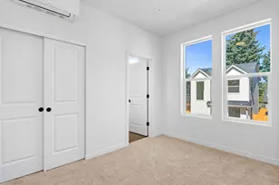 3274 SE 115th Ave, Portland, OR 97266 - Photo 9