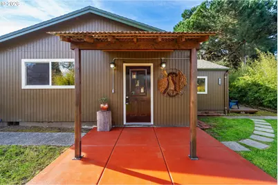 7070 NE 7th Pl, Portland, OR 97211 - Photo 1