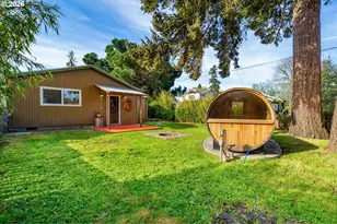 7070 NE 7th Pl, Portland, OR 97211 - Photo 35