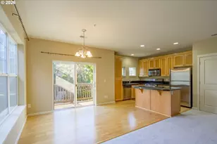 1070 SW 170th Ave, Beaverton, OR 97003 - Photo 9