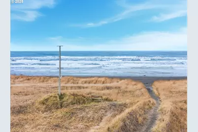 1611 Ocean Beach Blvd S #8, Long Beach, WA 98631 - Photo 19