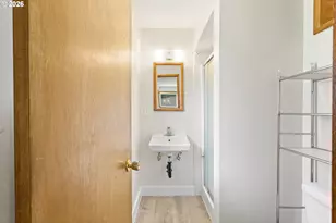 9370 SW Killarney Ln, Tualatin, OR 97062 - Photo 21