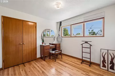 9505 NE Thompson St, Portland, OR 97220 - Photo 29