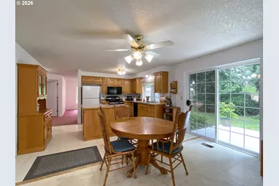 15925 Oakridge Ln, Silverton, OR 97381 - Photo 21