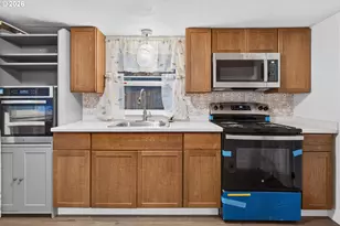 11126 SE Boise St, Portland, OR 97266 - Photo 7