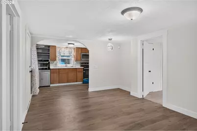 11126 SE Boise St, Portland, OR 97266 - Photo 13