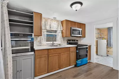 11126 SE Boise St, Portland, OR 97266 - Photo 5