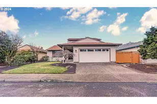 2119 NE 158th Ave, Portland, OR 97230 - Photo 1