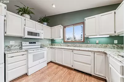 23465 S Central Point Rd, Canby, OR 97013 - Photo 11