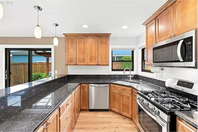 6469 Robin Hood St SE, Salem, OR 97306 - Photo 13
