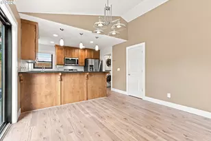 6469 Robin Hood St SE, Salem, OR 97306 - Photo 9