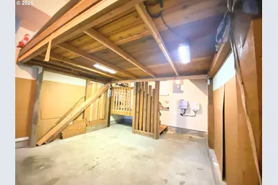 17446 SW October Ct, Beaverton, OR 97003 - Photo 15