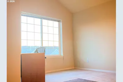 17446 SW October Ct, Beaverton, OR 97003 - Photo 13