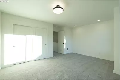 11191 SE Stark St, Portland, OR 97216 - Photo 19