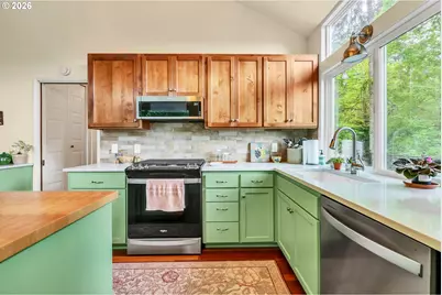 2877 Timberline Dr, Eugene, OR 97405 - Photo 9