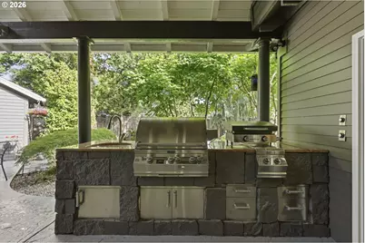 847 NE Rogahn St, Hillsboro, OR 97124 - Photo 39
