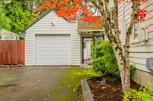 3760 SW 96th Ave, Portland, OR 97225 - Photo 3