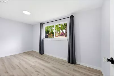 2120 SE 117th Ave, Portland, OR 97216 - Photo 13