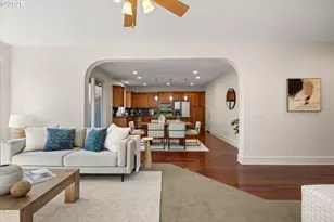 4638 NW Dresden Pl, Portland, OR 97229 - Photo 9