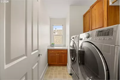 4638 NW Dresden Pl, Portland, OR 97229 - Photo 23
