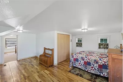 1954 Madrona St, North Bend, OR 97459 - Photo 17