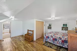 1954 Madrona St, North Bend, OR 97459 - Photo 17