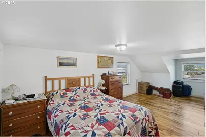 1954 Madrona St, North Bend, OR 97459 - Photo 19