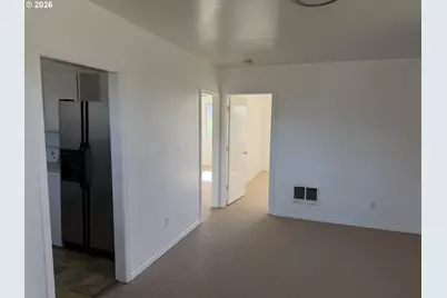 2406 E 10th St, The Dalles, OR 97058 - Photo 13