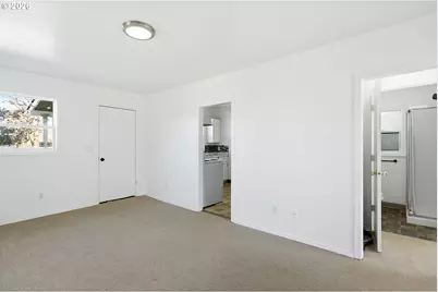 2406 E 10th St, The Dalles, OR 97058 - Photo 5